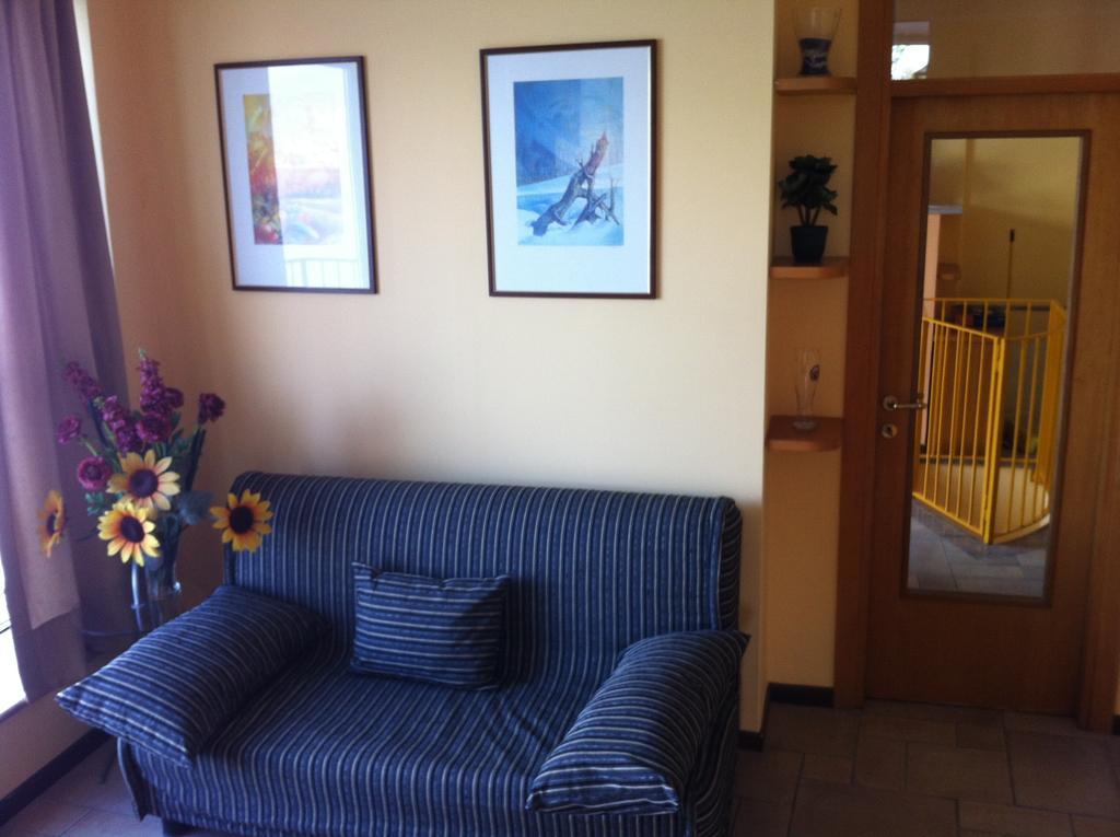 La Perla Del Lago Di Como - Cir O97O67 Perledo Room photo